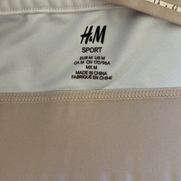 H&M size medium sports bra without pads - Picture 8 of 9